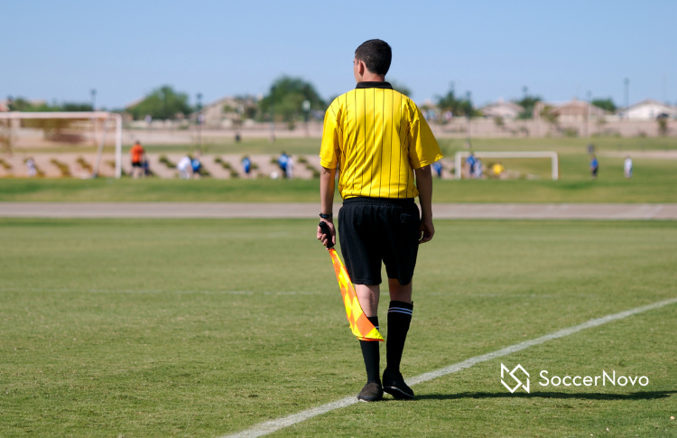 how much does a youth soccer referee make per game